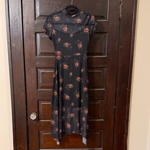 Chic Black Floral Midi Dress